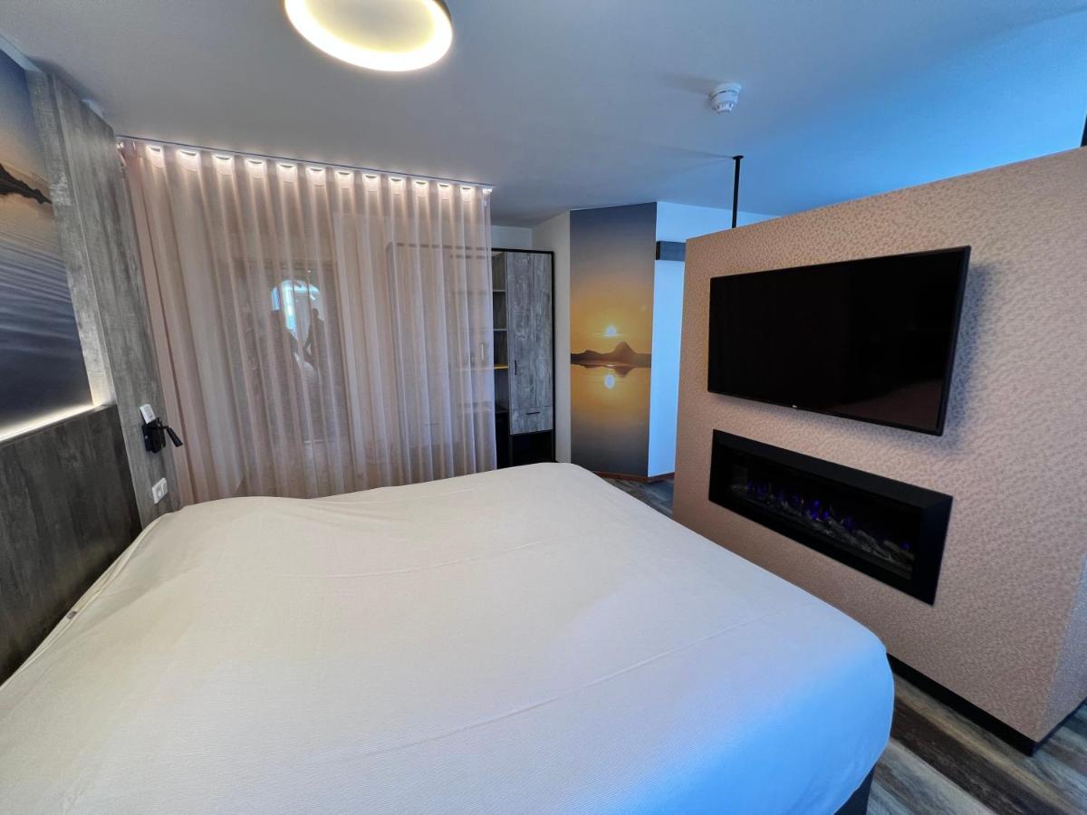 Hotel Nap West-Terschelling Ngoại thất bức ảnh
