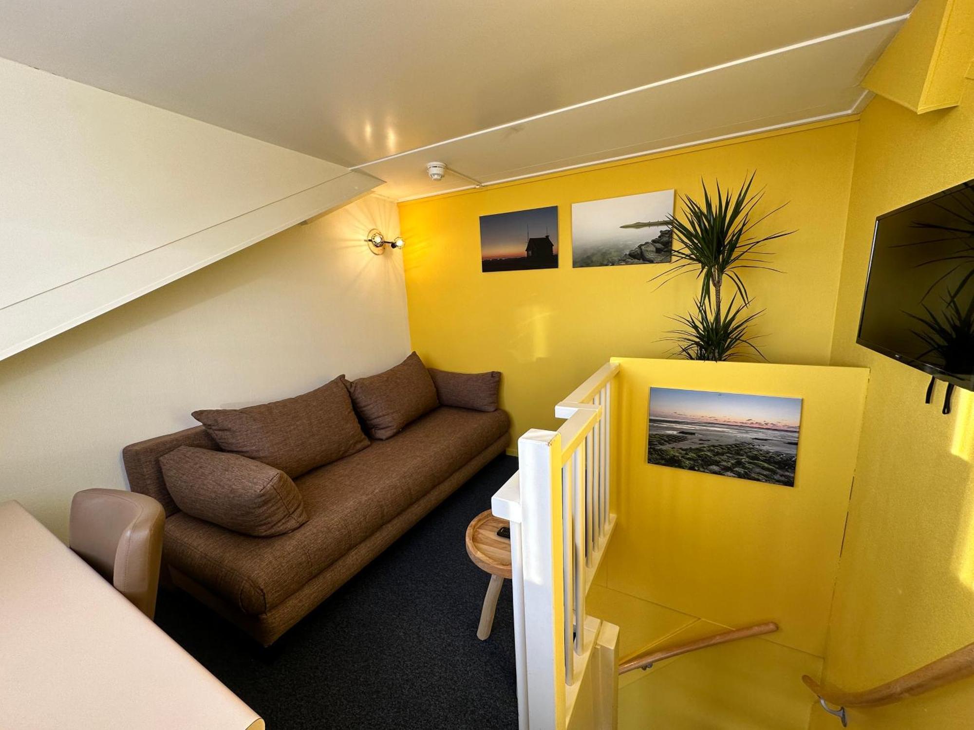 Hotel Nap West-Terschelling Ngoại thất bức ảnh